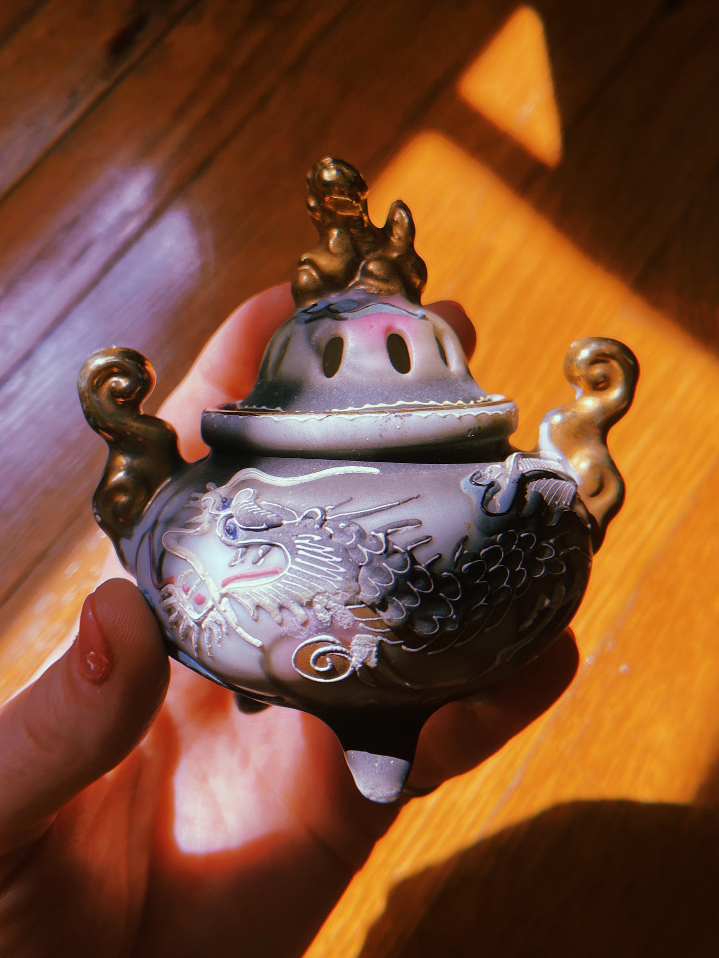 1940's Japanese Dragonware Incense Burner Pot